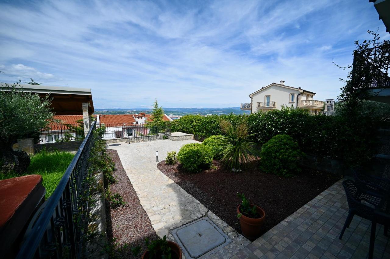 Sea Star Apartment Koper Exterior photo